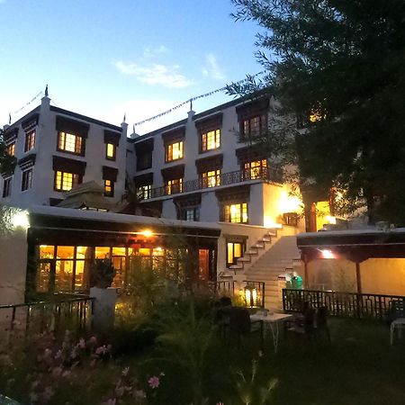 Lharimo Hotel Leh - Ladakh Bagian luar foto