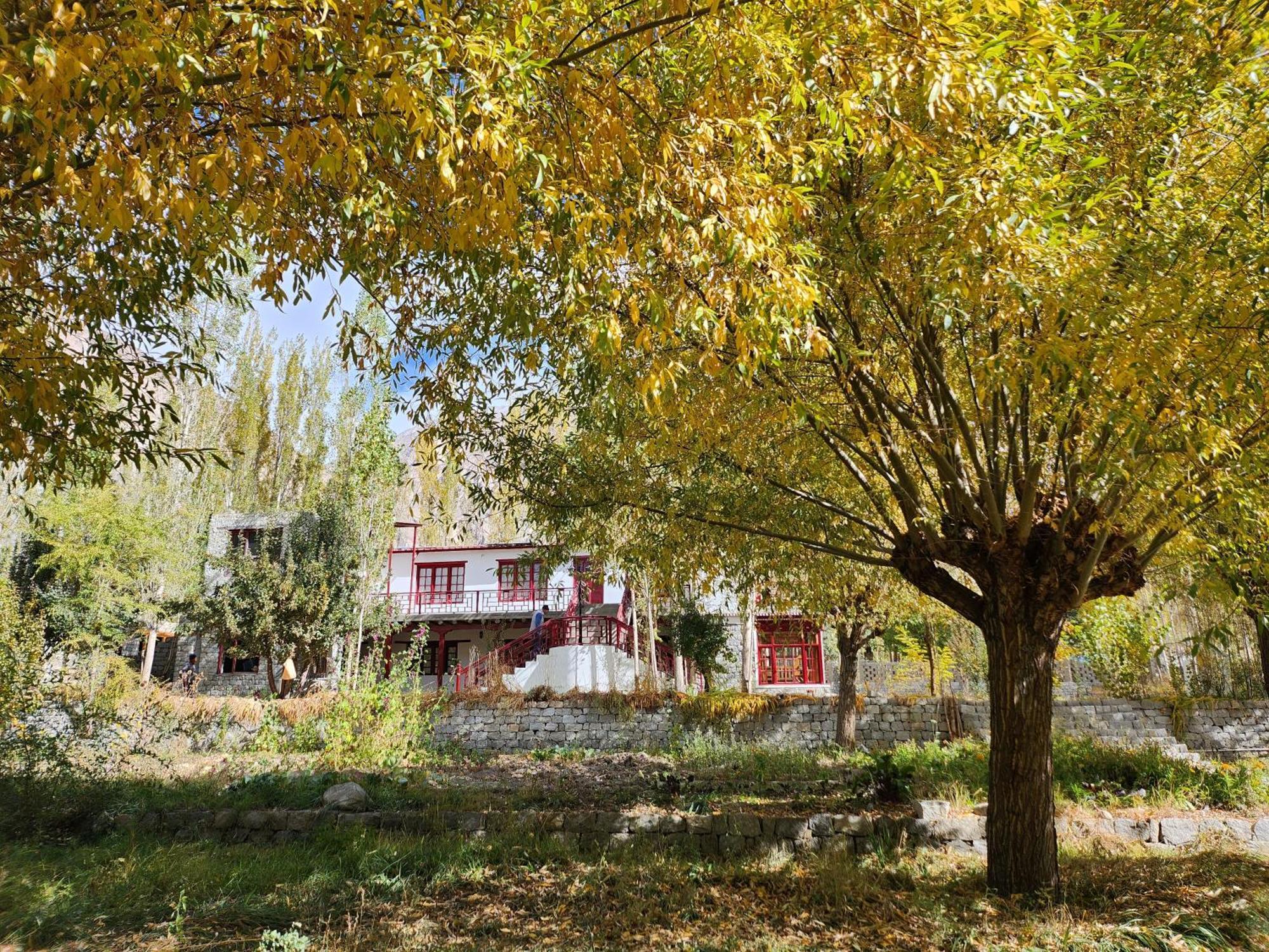 Lharimo Hotel Leh - Ladakh Bagian luar foto