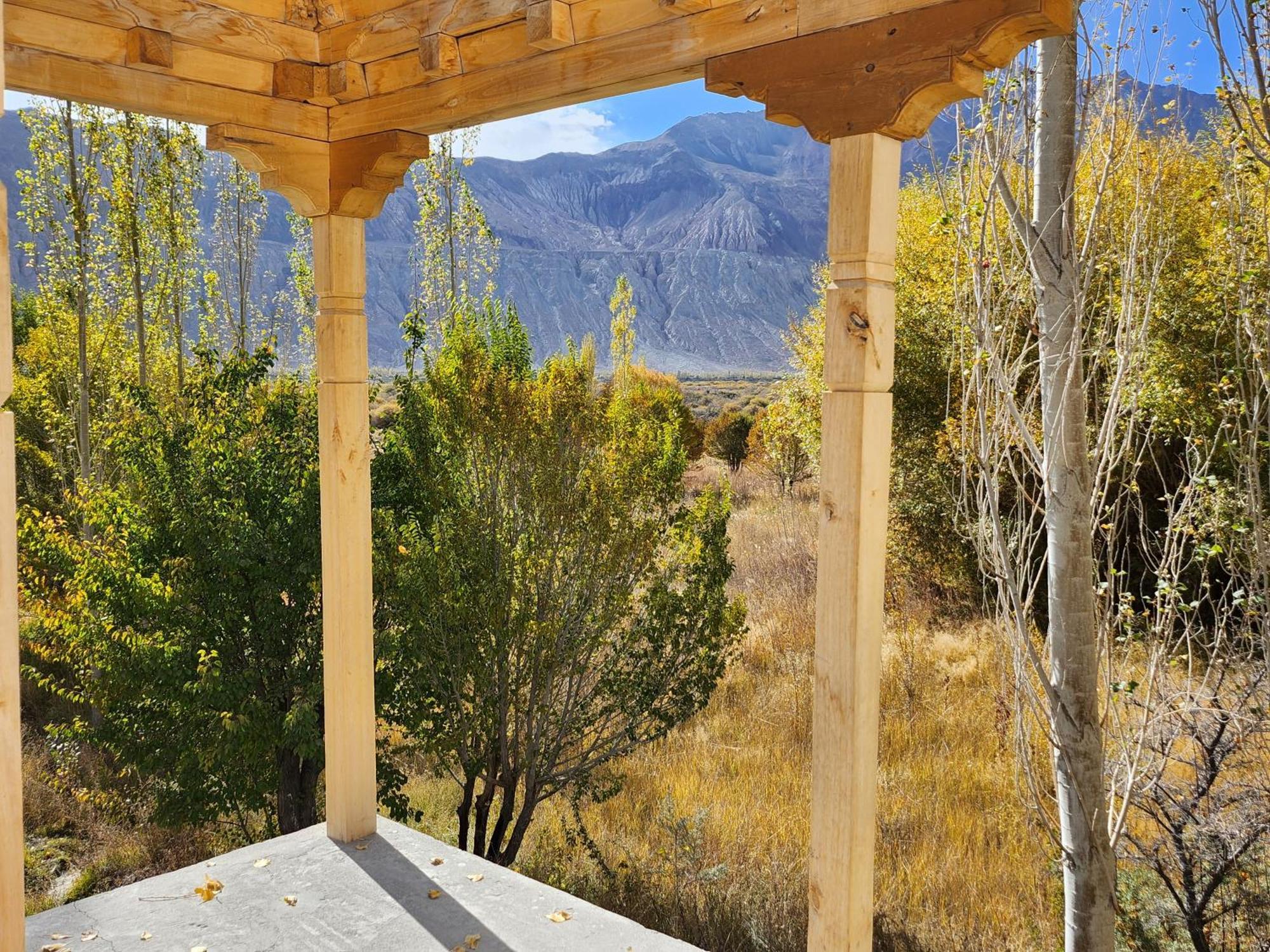 Lharimo Hotel Leh - Ladakh Bagian luar foto