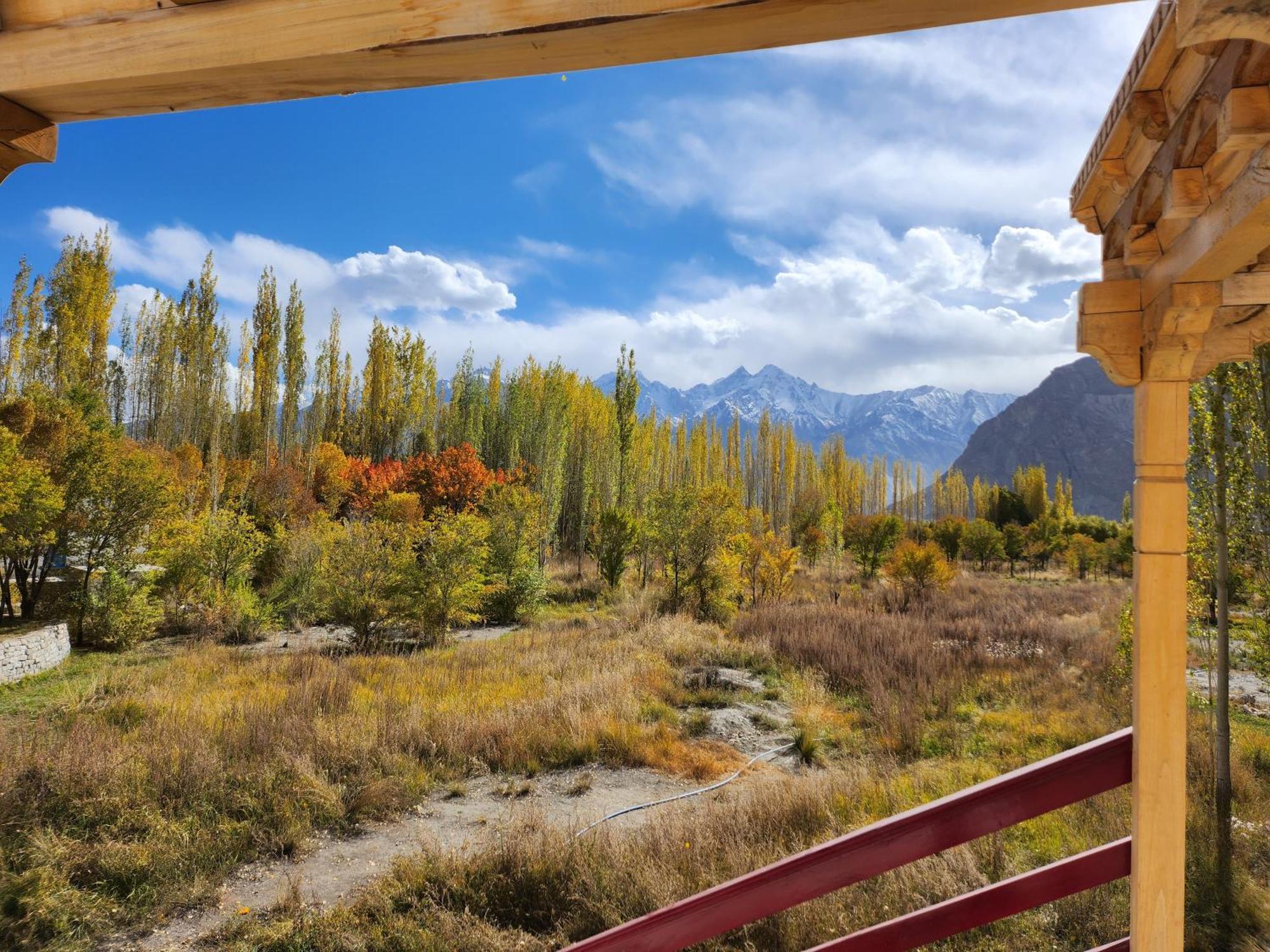 Lharimo Hotel Leh - Ladakh Bagian luar foto