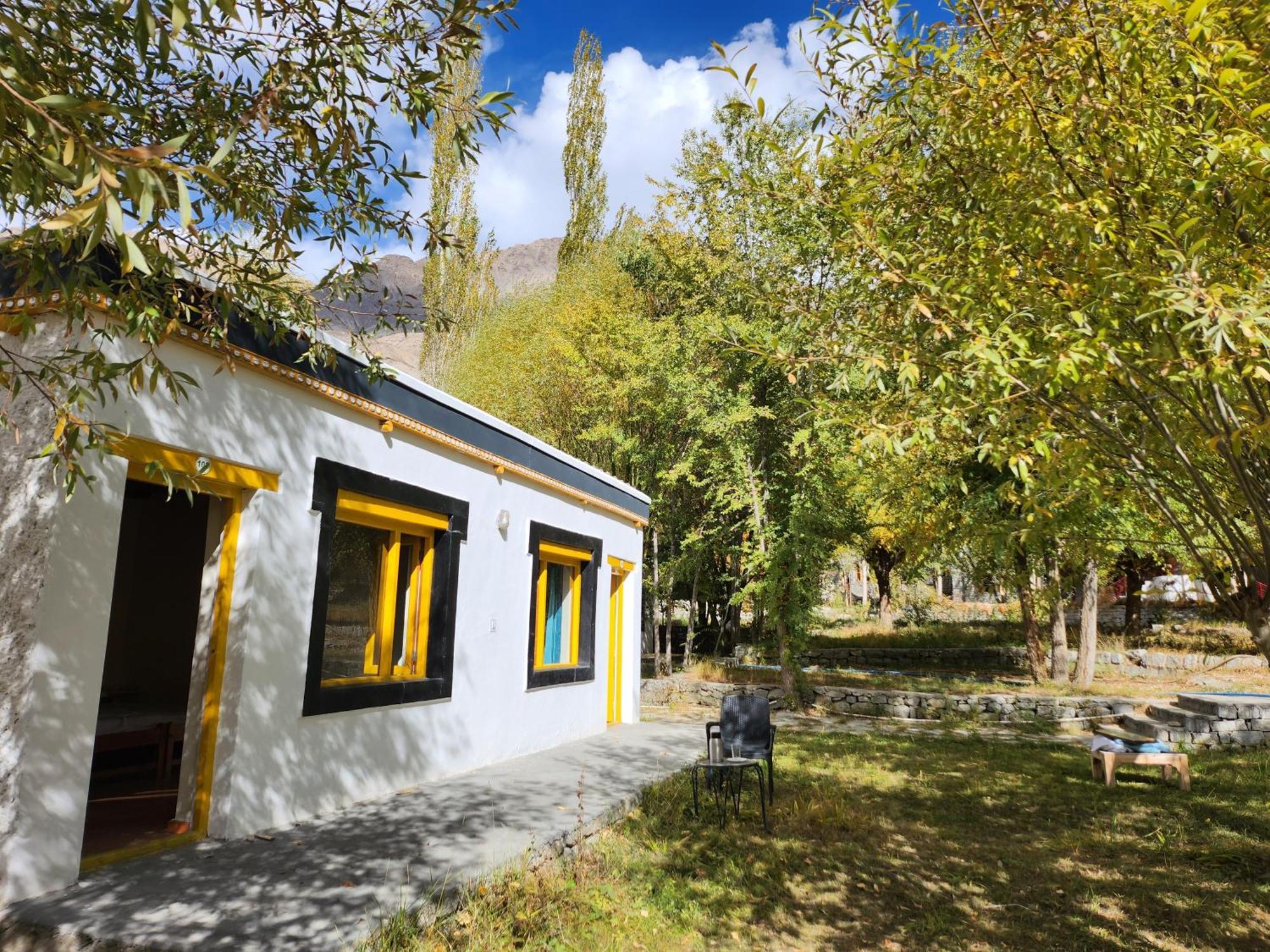 Lharimo Hotel Leh - Ladakh Bagian luar foto