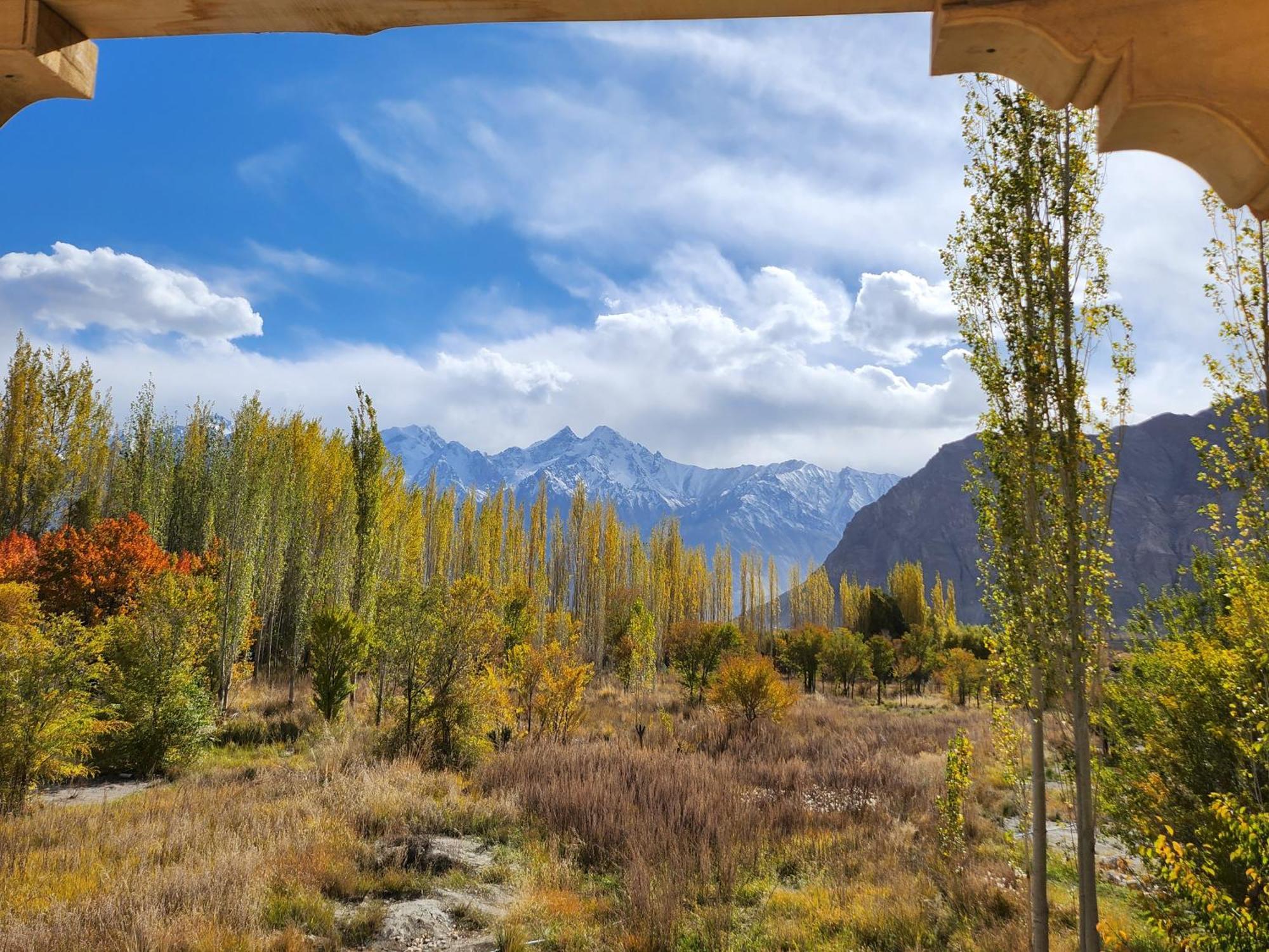 Lharimo Hotel Leh - Ladakh Bagian luar foto