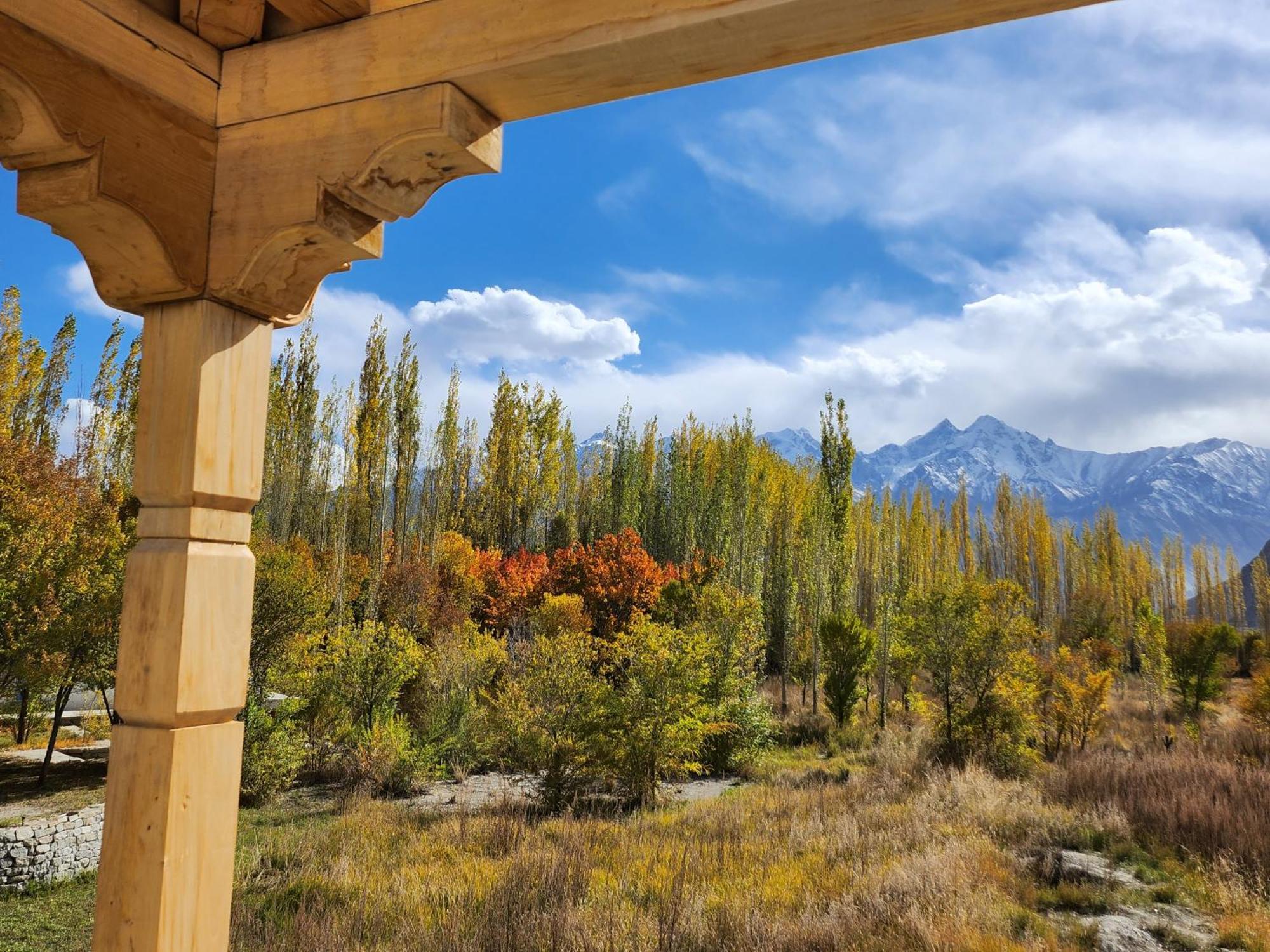 Lharimo Hotel Leh - Ladakh Bagian luar foto