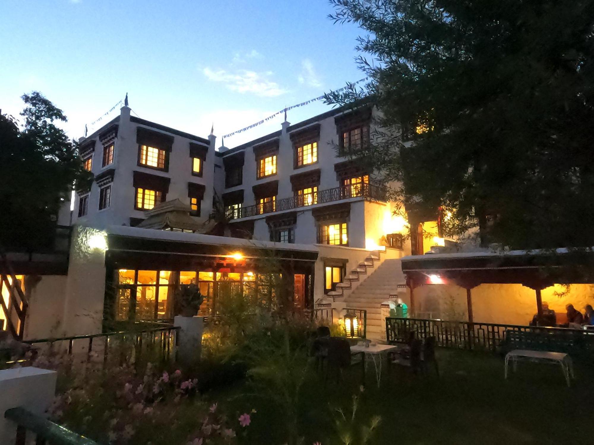 Lharimo Hotel Leh - Ladakh Bagian luar foto